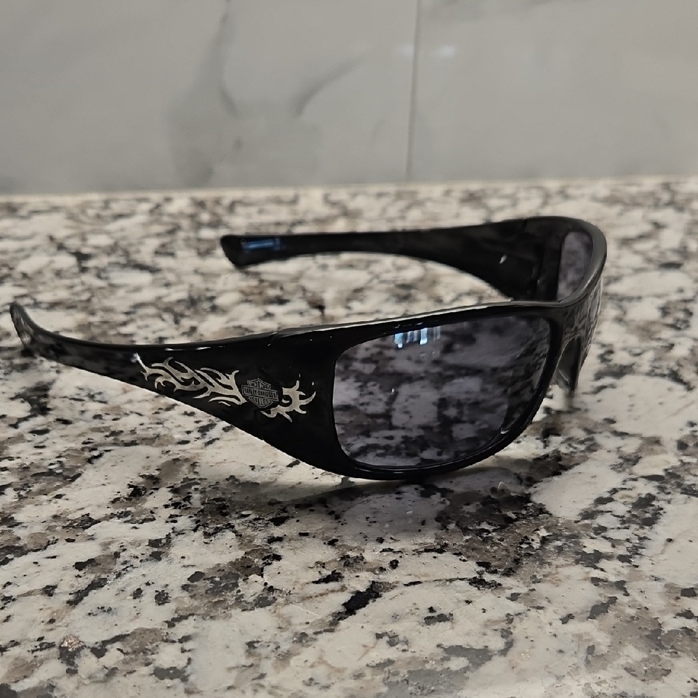 Harley-Davidson Black Sunglasses with Silver Flame Logo
